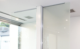 Semi-Frameless Single Panel Screens